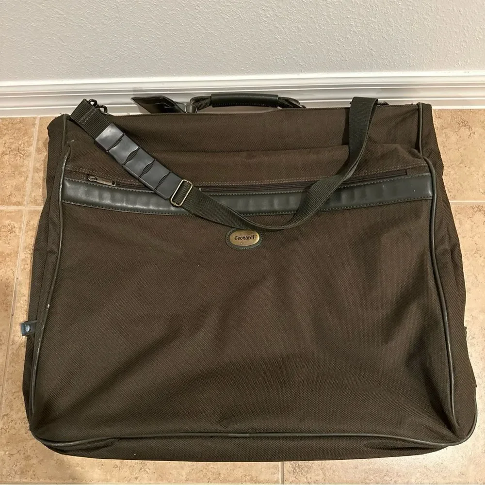 Vtg Geonardi Dark Green CANVAS Fold Out Carrier GARMENT BAG SUITCASE 44”x24”